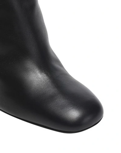 Roger Vivier Boots In Black