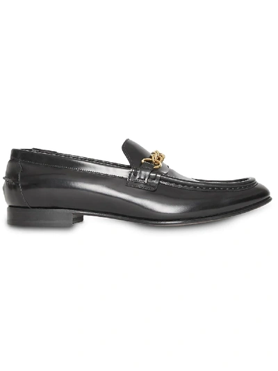 Shop Burberry The Leather Link Loafer In Black