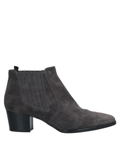 Shop Tod's Woman Ankle Boots Dove Grey Size 5 Calfskin