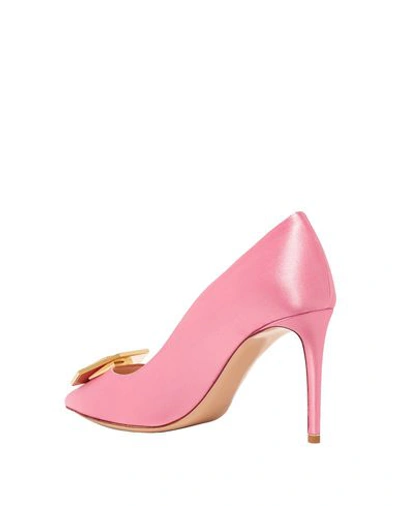 Shop Nicholas Kirkwood Pump In Pastel Pink