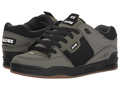 xtratuf water shoes