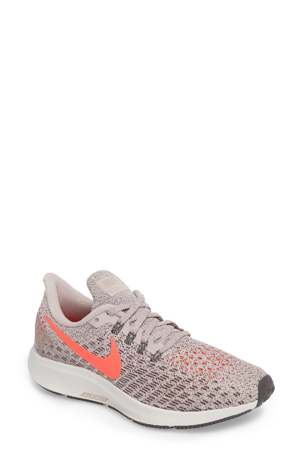 nike women zoom