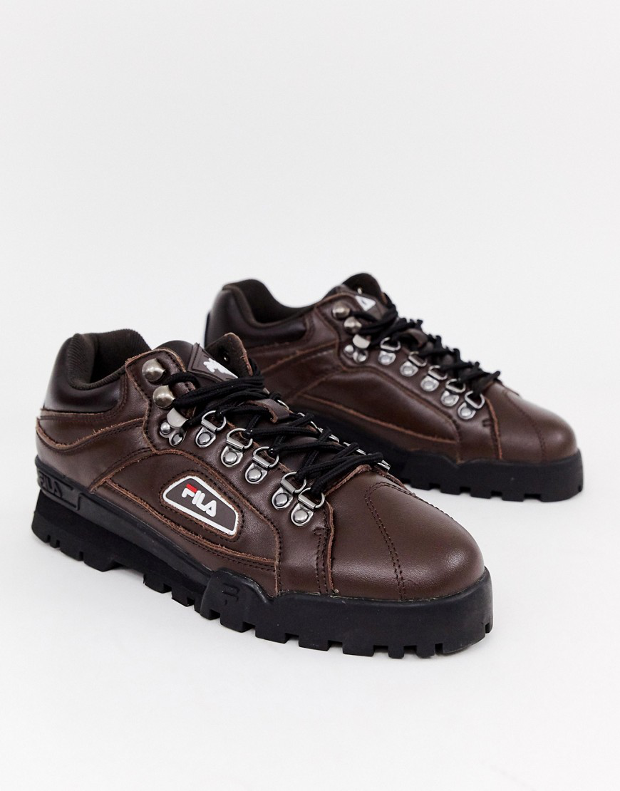 trail blazer sneakers