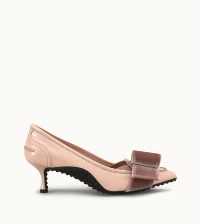 Shop Tod's Pumps In Patent-leather In Pink
