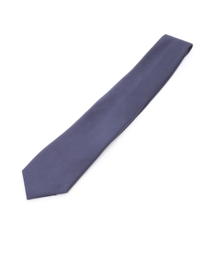 Shop Gucci Classic Silk Tie In Blue