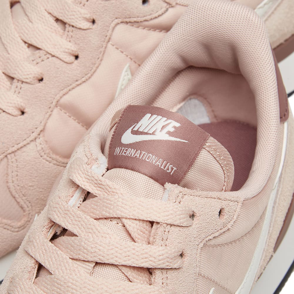 nike internationalist rose gold