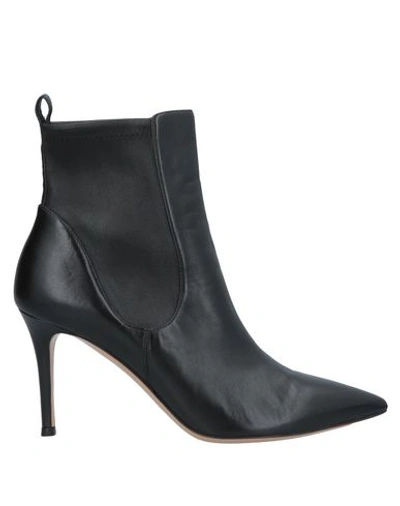 Shop Gianvito Rossi Ankle Boot In Black