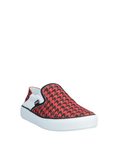 Shop Vetements Sneakers In Red