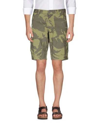 Shop Woolrich Man Shorts & Bermuda Shorts Military Green Size 32 Cotton