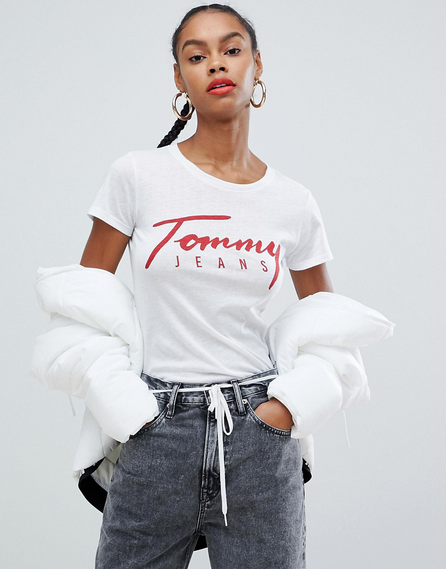 tommy jeans script logo t shirt
