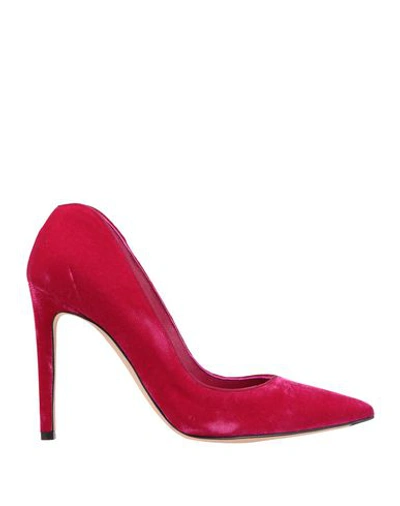 Shop Alexander Mcqueen Pump In Fuchsia