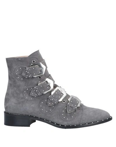 Shop Carpe Diem Ankle Boot In Grey