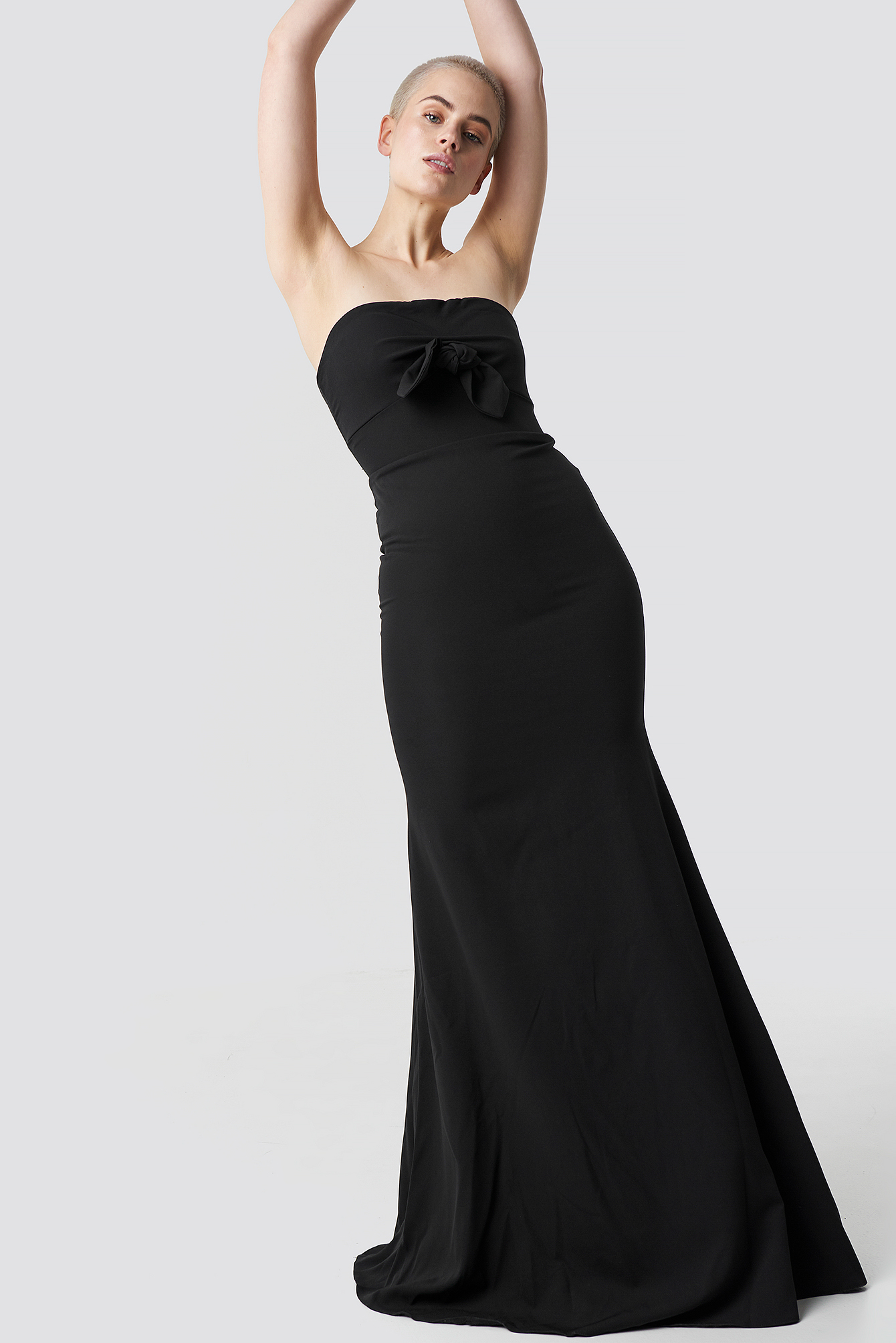 black dress no shoulder