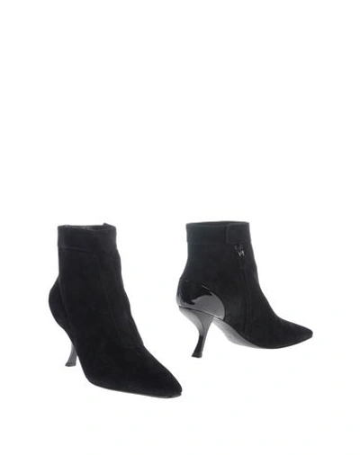 Shop Roger Vivier Woman Ankle Boots Black Size 6.5 Soft Leather