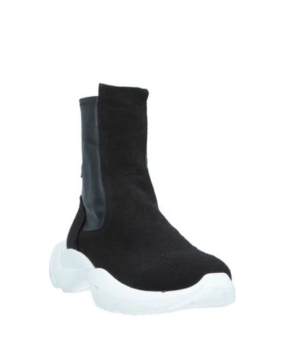 Shop Cinzia Araia Ankle Boot In Black