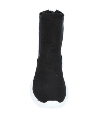 Shop Cinzia Araia Ankle Boot In Black