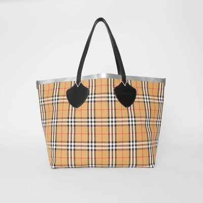 Shop Burberry The Giant Reversible Tote In Vintage Check In Black/silver