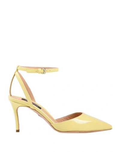 Shop Dsquared2 Pumps In Light Yellow
