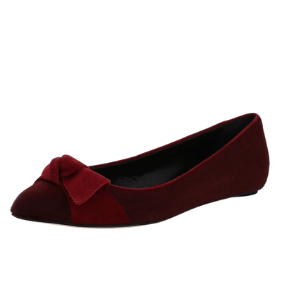 Shop Oscar De La Renta Genne Bow Flat In Claret