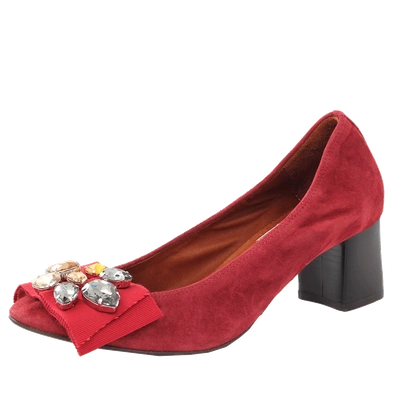 Shop Lanvin Ballerina Cubed Heel In Raisin