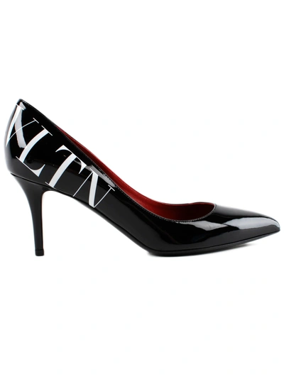 Shop Valentino Vltn Pumps In 0ni Nero/bianco