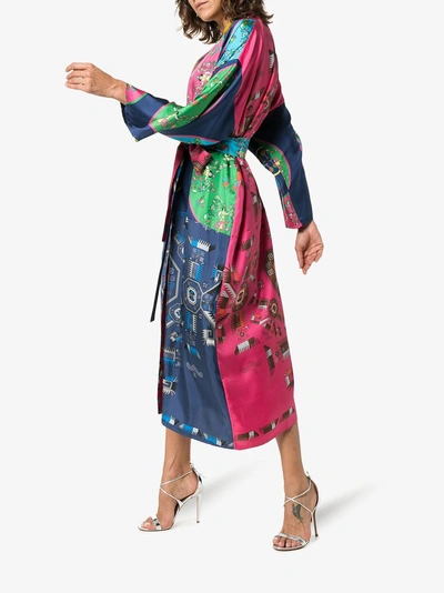 Shop Rianna + Nina 'greek Kimono' Robe Mit Print In Multicolour