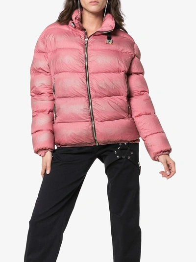 Shop Alyx 1017  9sm Daunenjacke Mit Schnalle In Pink