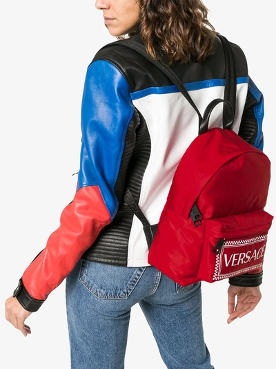 Shop Versace Gesteppter Rucksack In Red