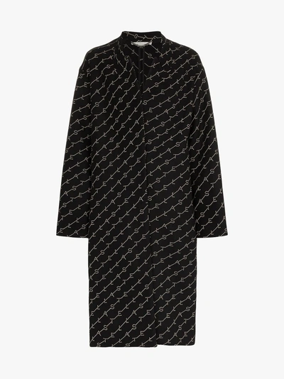 Shop Stella Mccartney Logo Print Oversized Coat In 1000 -  Black