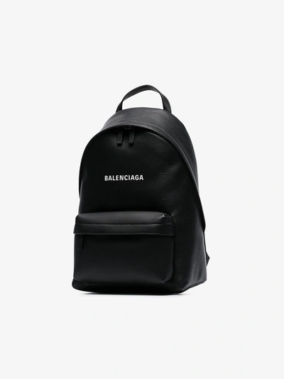 Shop Balenciaga 'everyday' Rucksack Mit Logo In 1000 Black