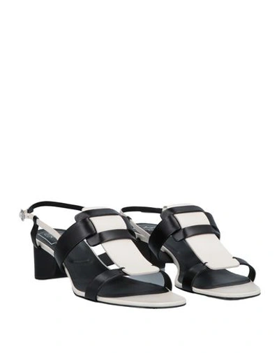 Roger Vivier Sandals In Ivory