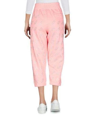Shop Gcds Cropped Pants In Pink