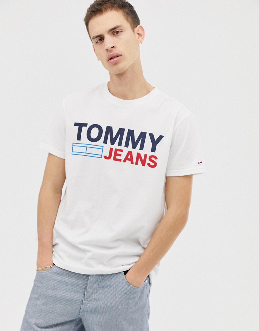 Tommy Jeans Regular Fit T-shirt With Flag Chest Logo In White - White ...