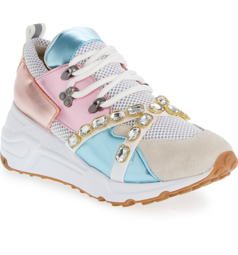 steve madden credit metallic multi