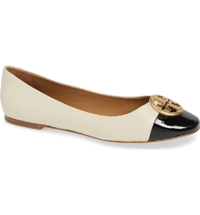 Shop Tory Burch Chelsea Cap Toe Ballet Flat In New Cream / Perfect Black