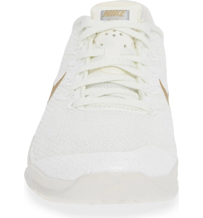 Women's nike metcon 4 on sale champagne