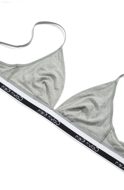 Calvin Klein Modern Cotton Multi-way Convertible Triangle Wireless Bralette  In Grey Heather