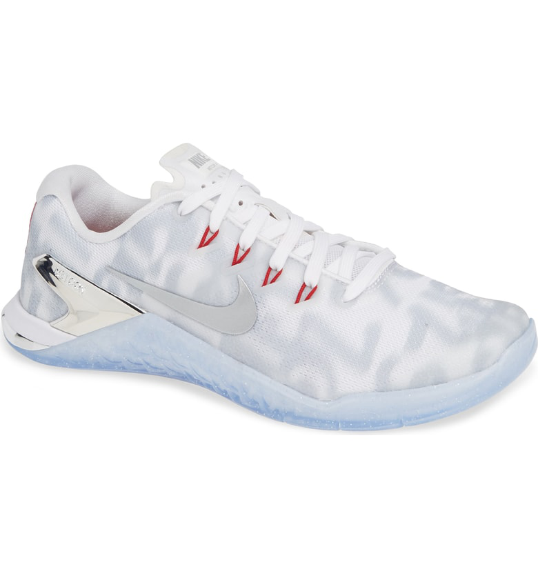 nike women's metcon 4 white metallic silver