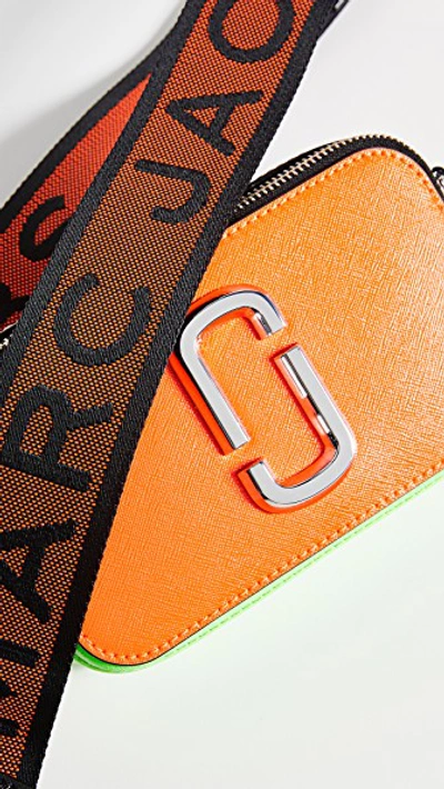 Shop Marc Jacobs Snapshot Fluro Camera Bag In Orange Multi