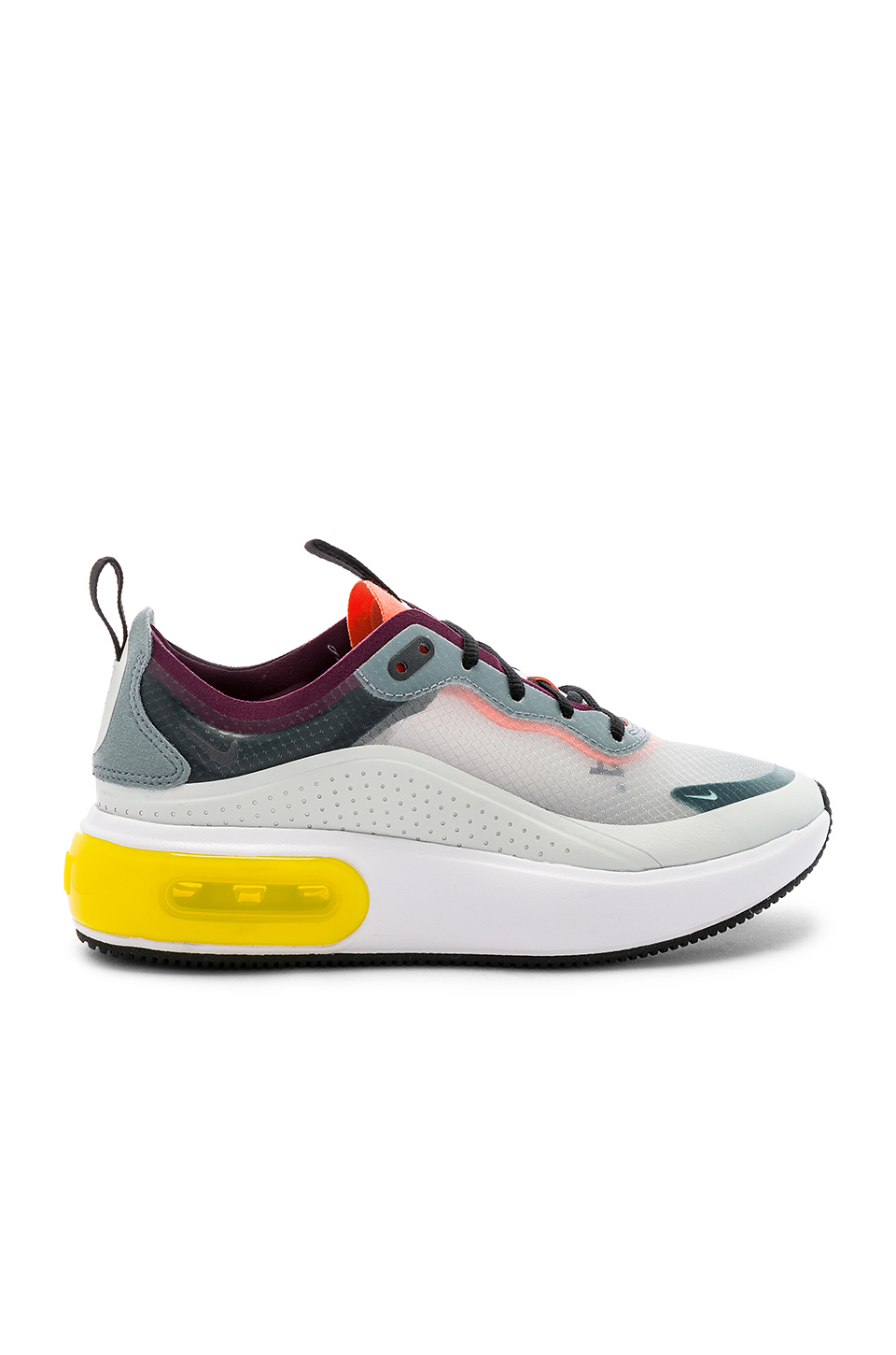 women's nrg air max dia se sneaker