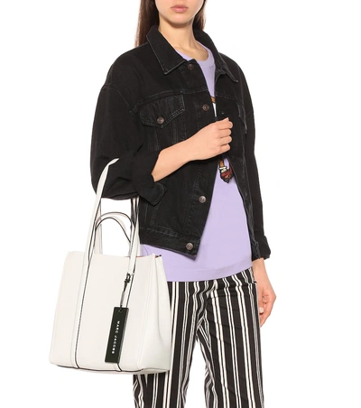 Shop Marc Jacobs The Tag 27 Leather Tote In White