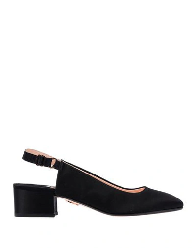 Shop Andrea Gomez Pump In Black