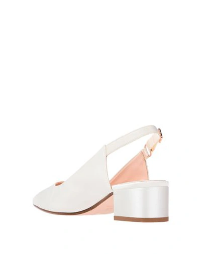 Shop Andrea Gomez Pump In Ivory
