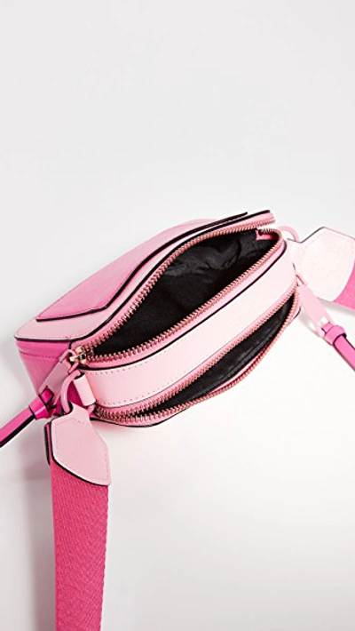 💯🇺🇸Authentic MJ The Snapshot Crossbody Bag Pink Multi