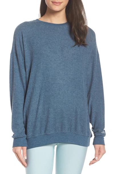 Shop Alo Yoga Soho Pullover In Eclipse Heather