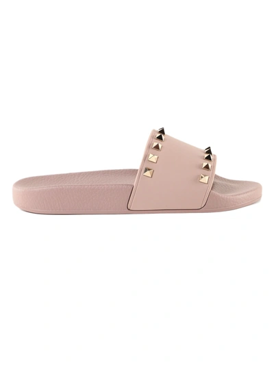 Shop Valentino Rockstud Sliders In Poudre