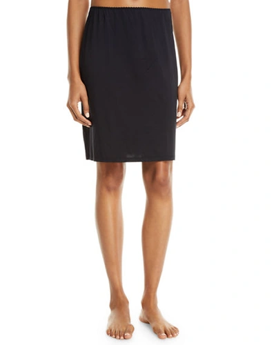 Hanro Satin Deluxe Half Slip In Black