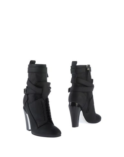 Fendi Ankle Boots In Black