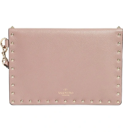 Shop Valentino Medium Rockstud Leather Envelope Pouch In Poudre