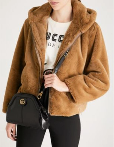 Shop Gucci Ladies Black Linea Leather Shoulder Bag
